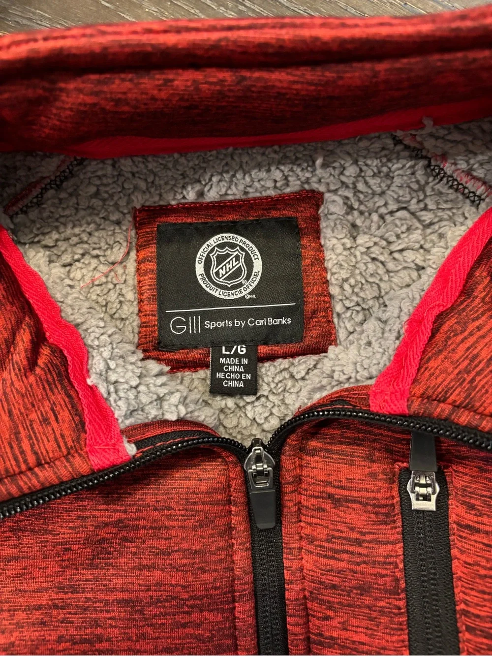 G-III warm red